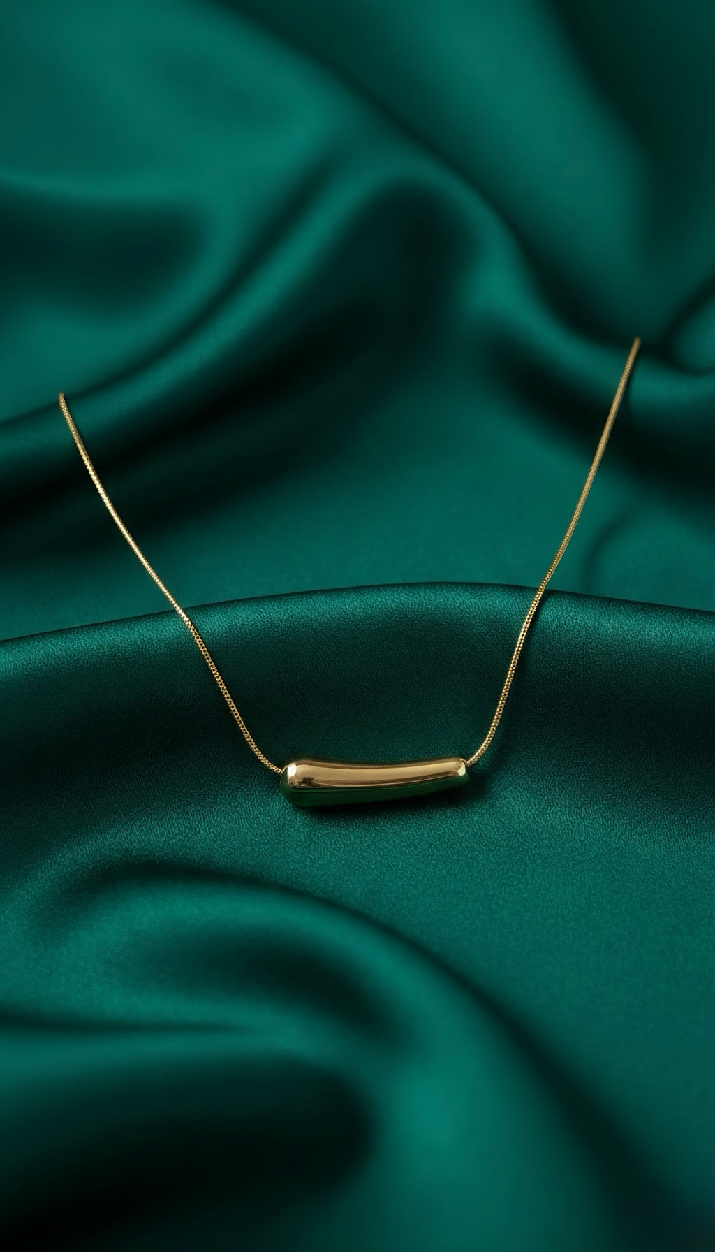 The Golden Teardrop Necklace