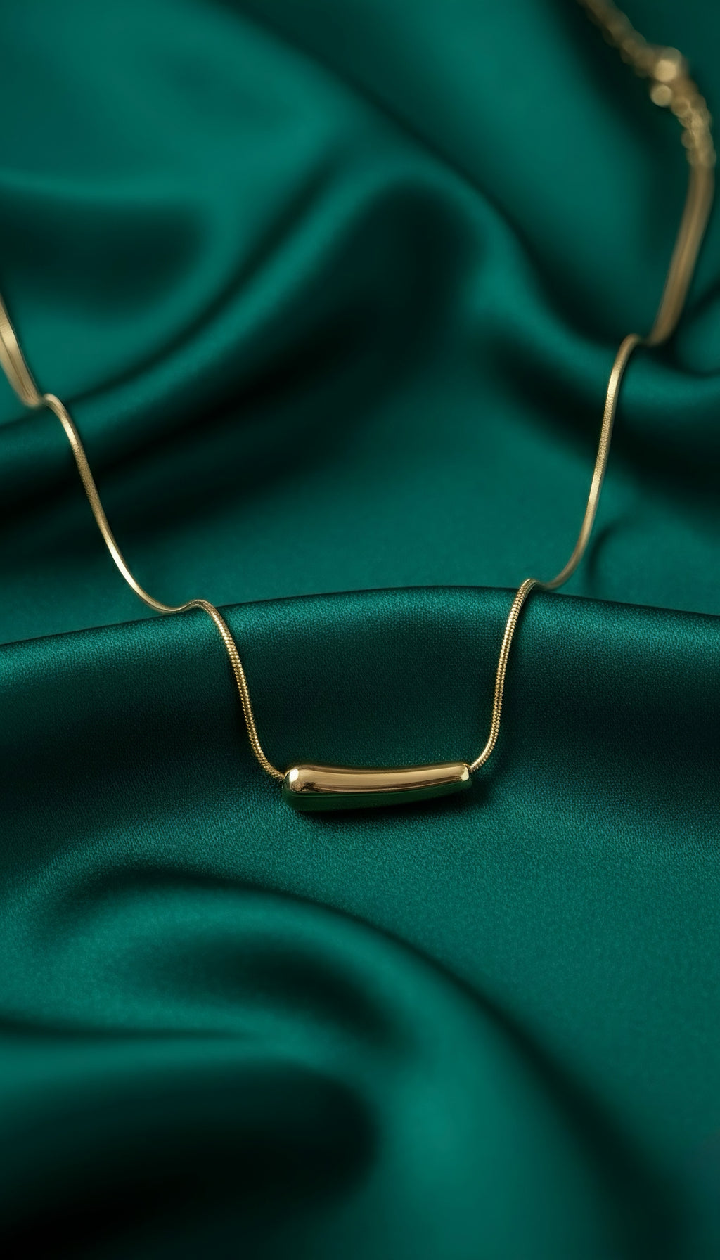 The Golden Teardrop Necklace